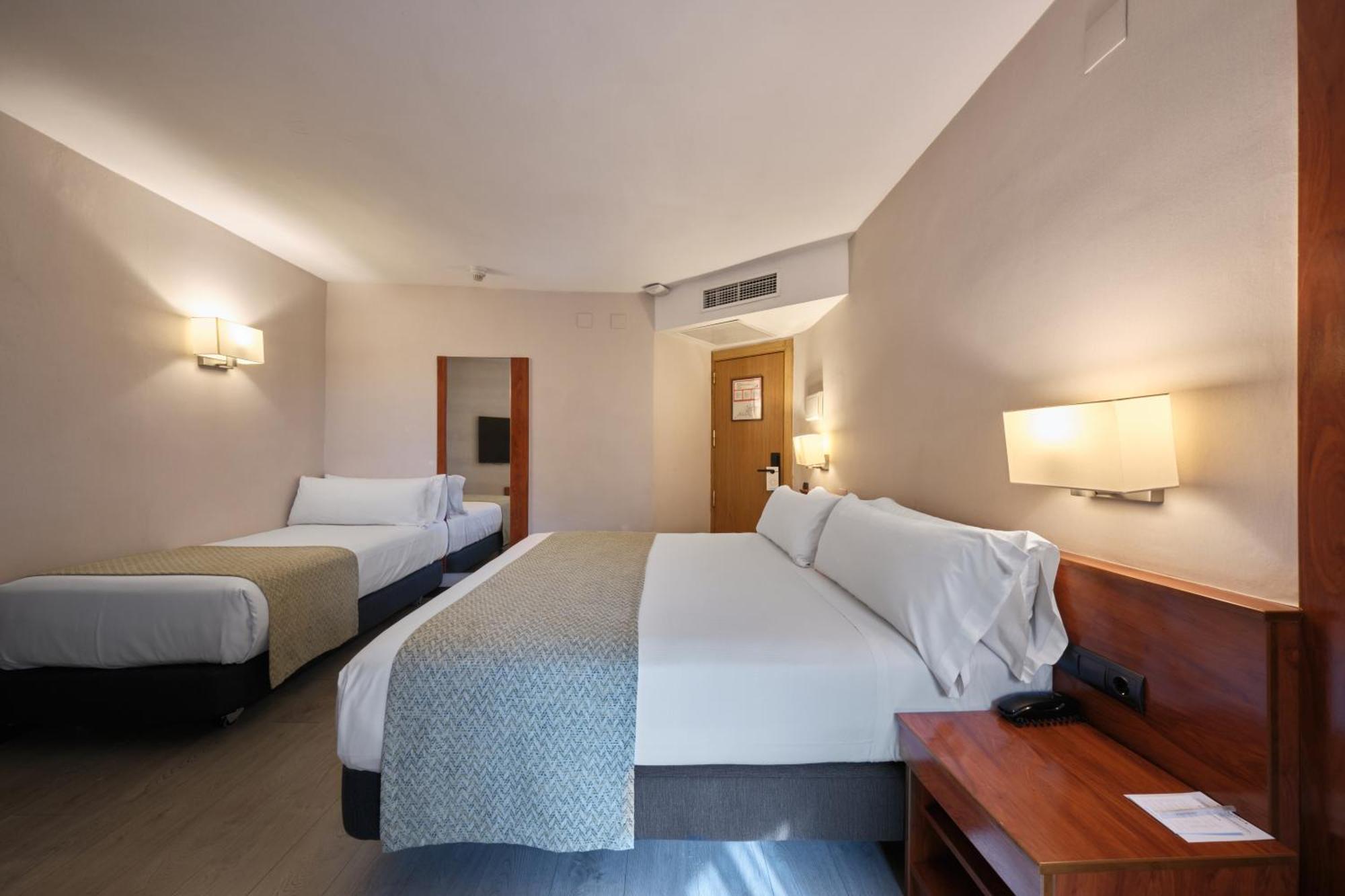 Catalonia Park Putxet Hotel Barcelona Ngoại thất bức ảnh