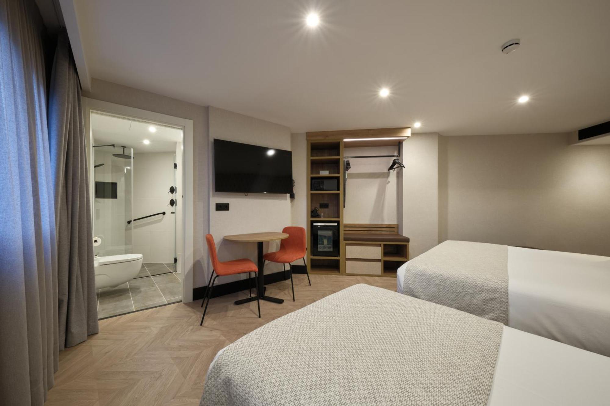 Catalonia Park Putxet Hotel Barcelona Ngoại thất bức ảnh