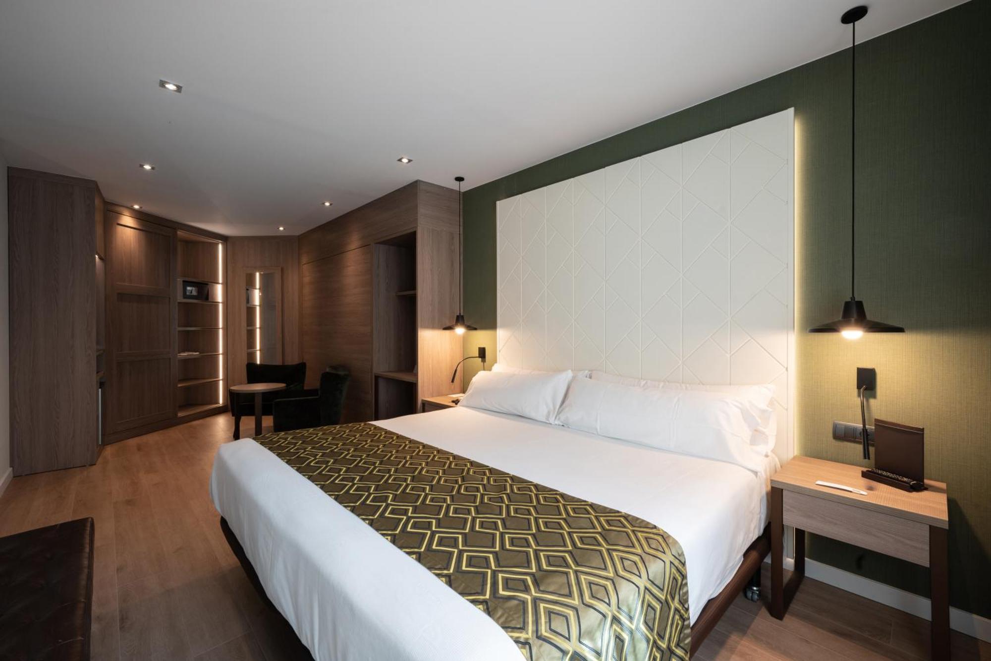 Catalonia Park Putxet Hotel Barcelona Ngoại thất bức ảnh
