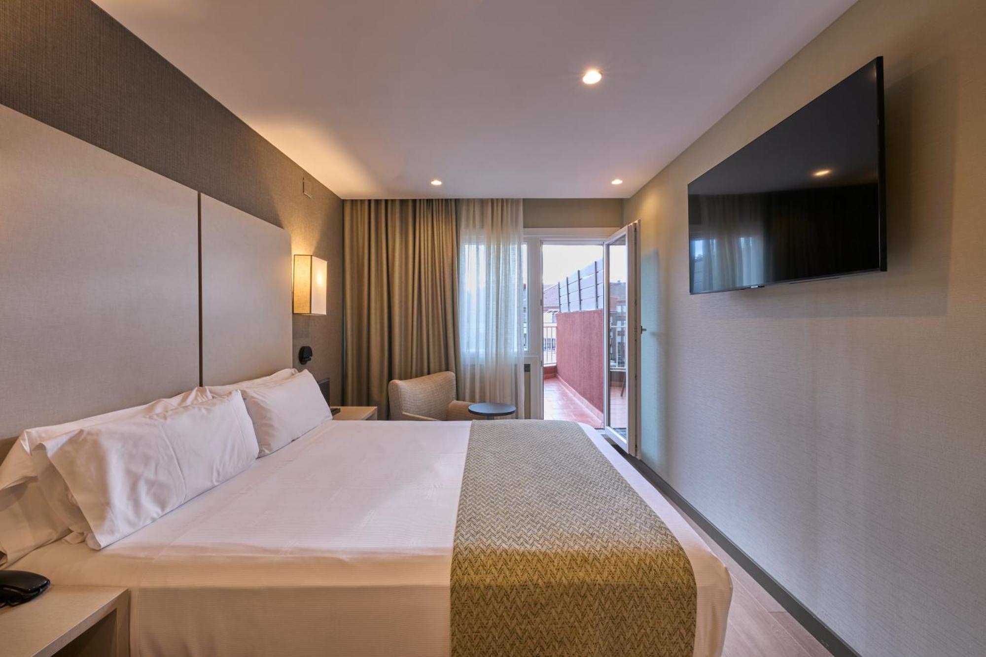 Catalonia Park Putxet Hotel Barcelona Ngoại thất bức ảnh