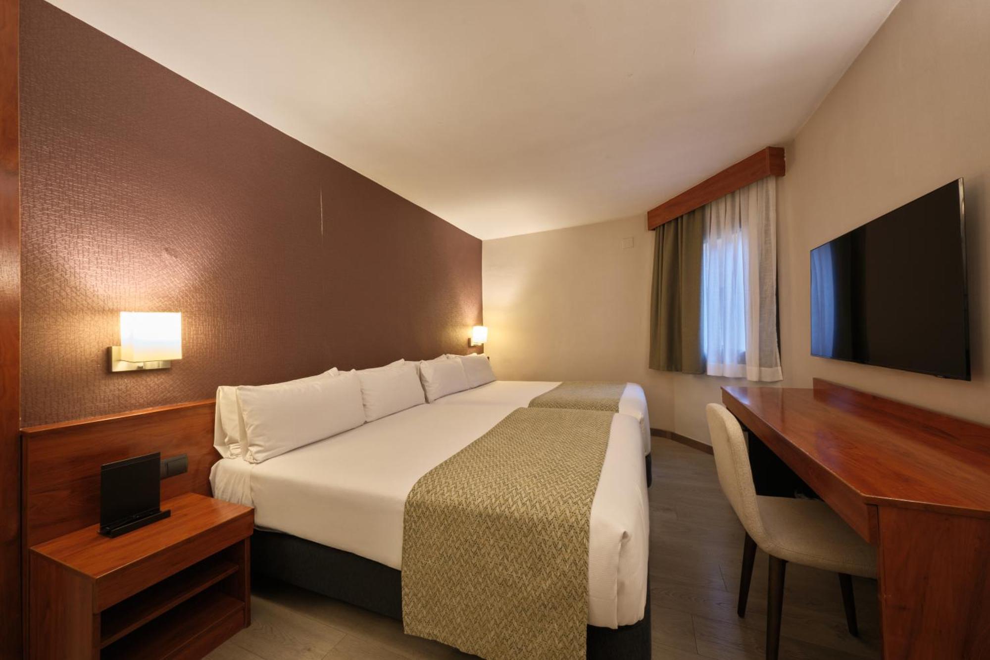 Catalonia Park Putxet Hotel Barcelona Ngoại thất bức ảnh