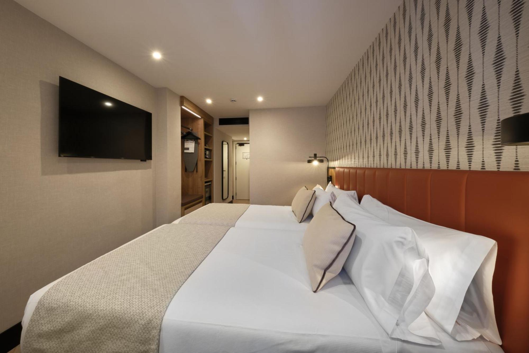 Catalonia Park Putxet Hotel Barcelona Ngoại thất bức ảnh
