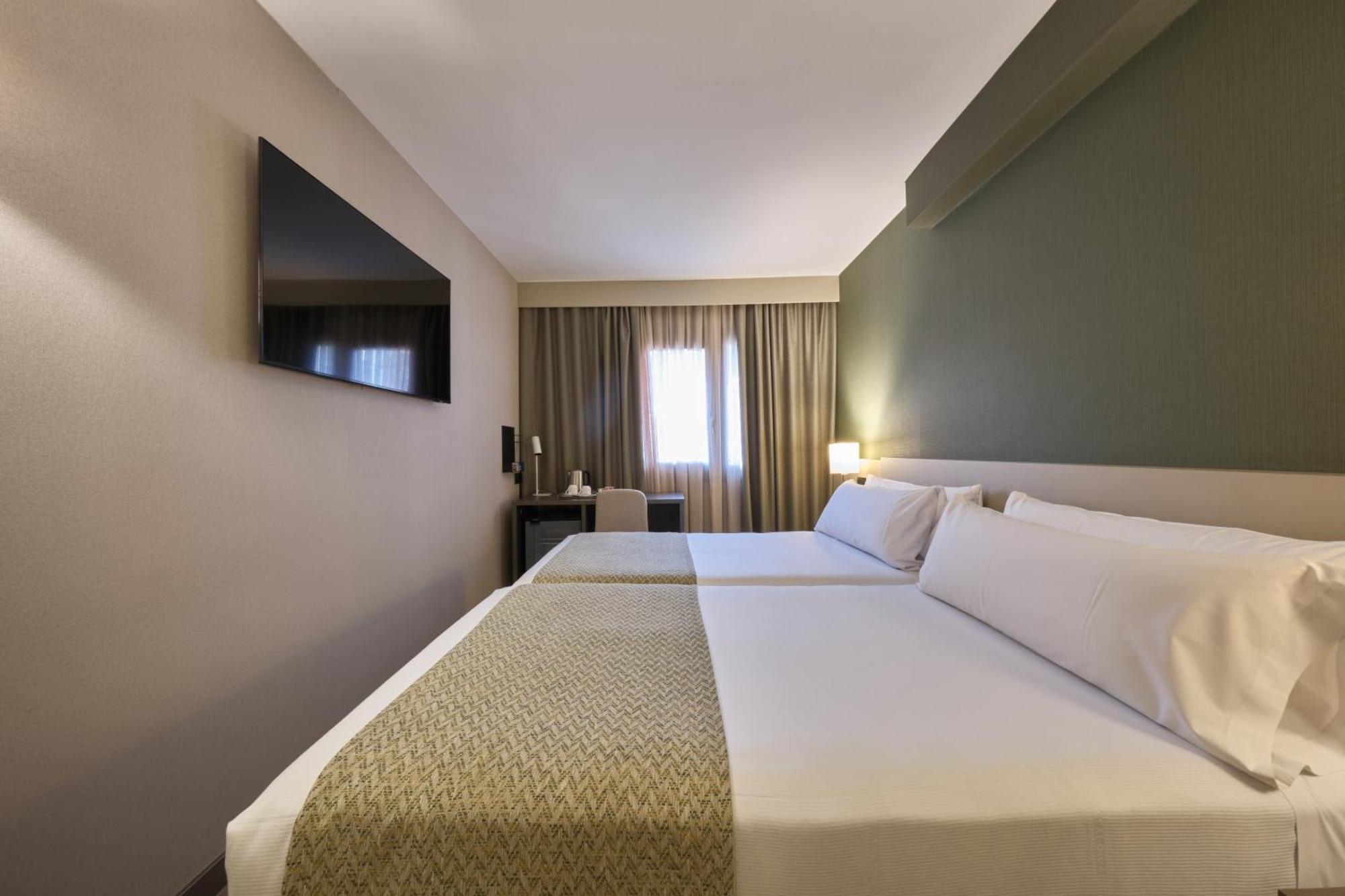 Catalonia Park Putxet Hotel Barcelona Ngoại thất bức ảnh