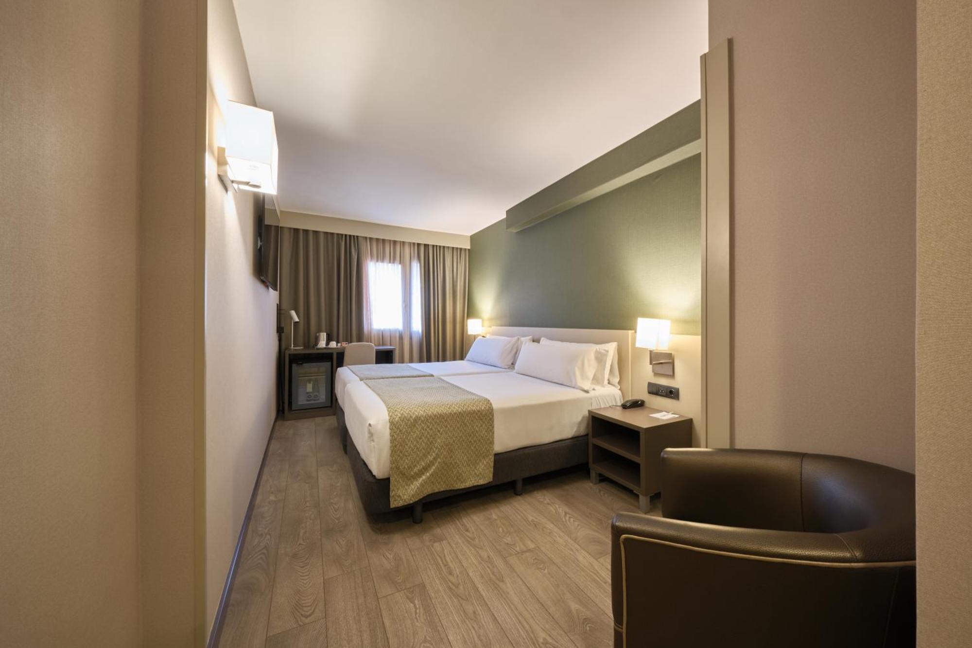 Catalonia Park Putxet Hotel Barcelona Ngoại thất bức ảnh